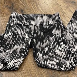 Calvin Klein capris leggings